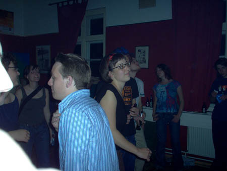 tanzendes_volk